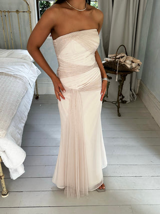 The Paloma - Vintage Vera Wang Gown in Pearl